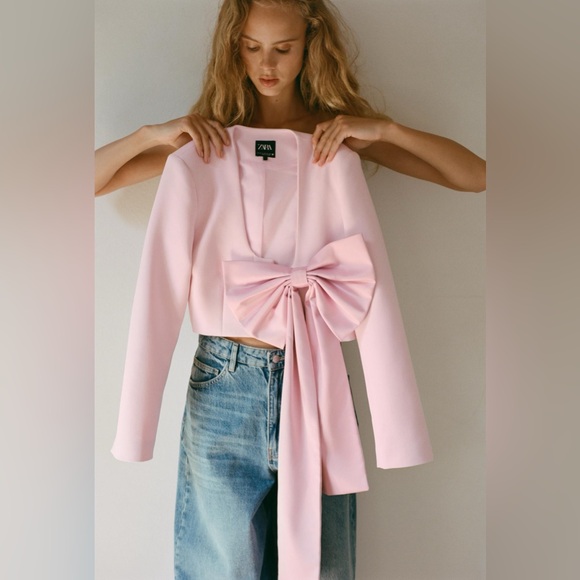 🦋 Bloggers Favorite 🦋 NWT Zara Crop Satin Effect Blazer Size M - Picture 3 of 16